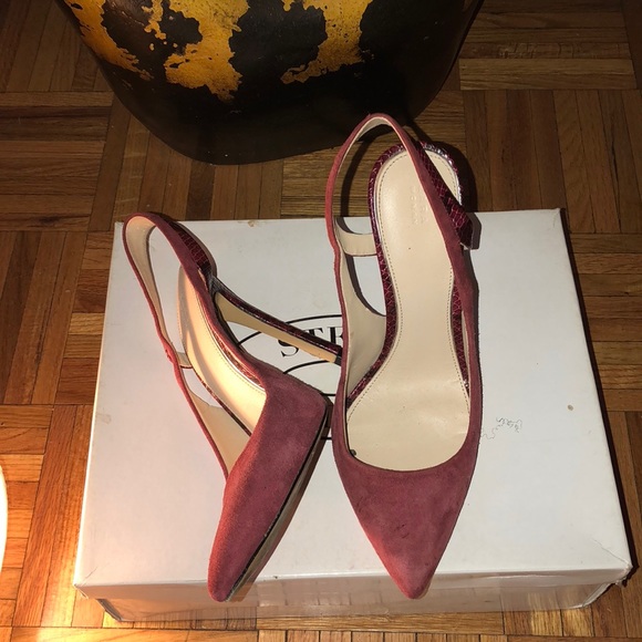 Burgundy heels - Picture 3 of 5